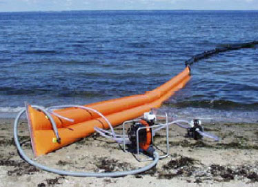 Figur 5: Strandflydespærring forbundet med kystspærring