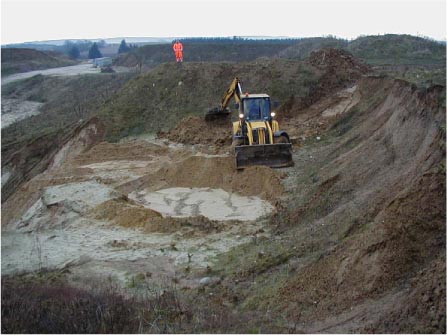 Figur 2 Udgravning af "ren" sandflade i grusgrav i Voldby.