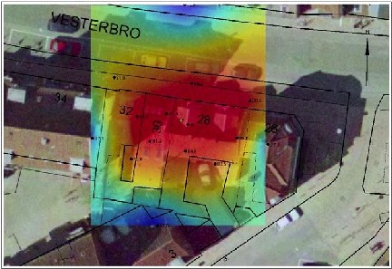 Figur 5.11 Temperaturudbredelse i 5,5 m&lsquo;&lsquo;s dybde ved stop af dampinjektion den 6. september 2001. 0-20 = bl&aring;, 20-40 = tyrkis, 40-60 = gul, 60-80 = orange, 80-100 = r&oslash;d. Enhed er grader celcius. Den gule stjerne markerer dampinjektionsboring.